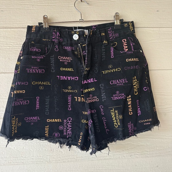 Pants - Black CC shorts